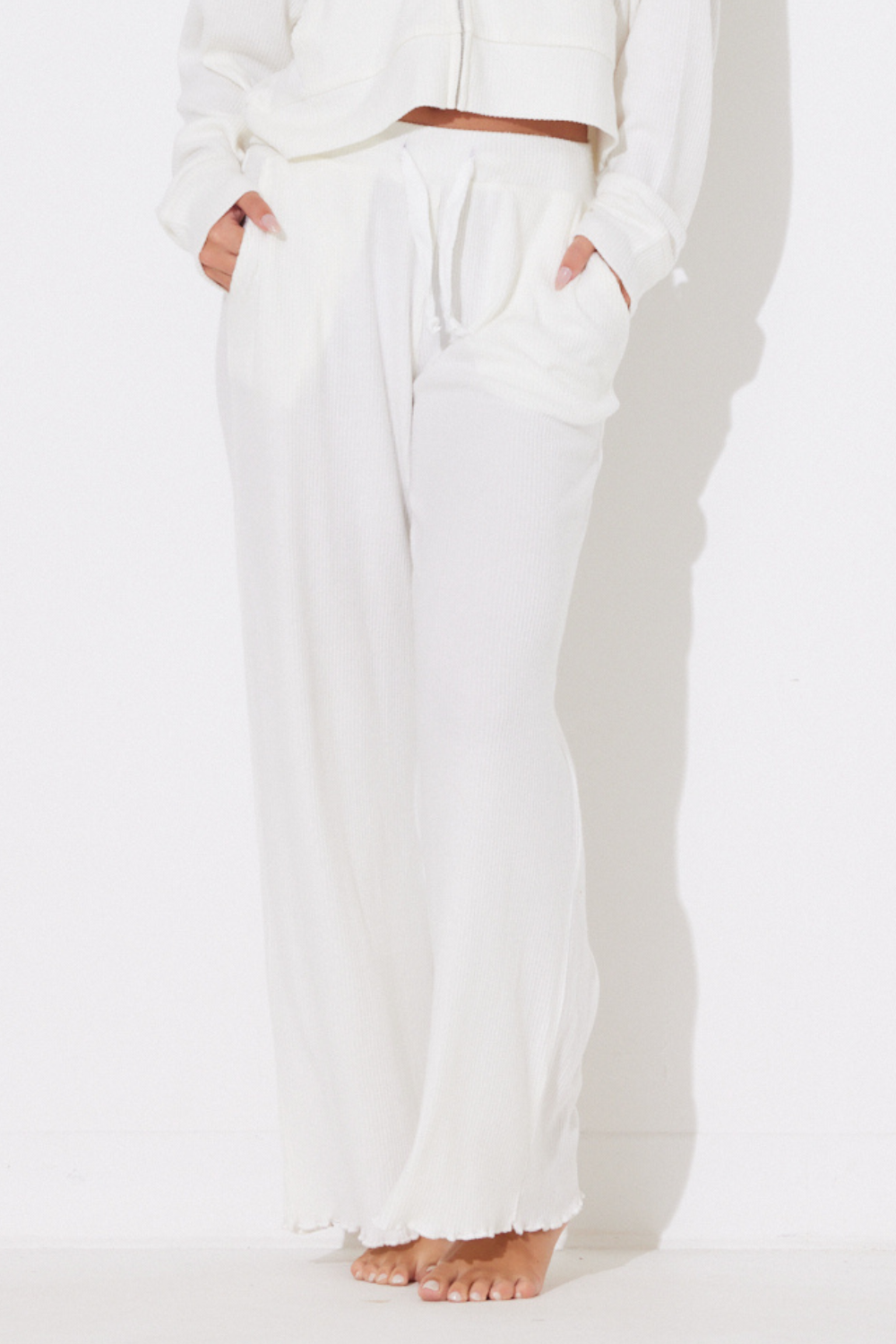 Warm White Rib Hacci Lettuce Edge Pant